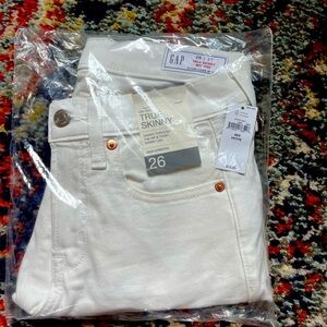 GAP MID RISE TRUE SKINNY JEANS